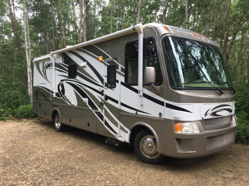 2011 Thor Motorhome Class A 70,000 OBO RVs & Motorhomes Calgary