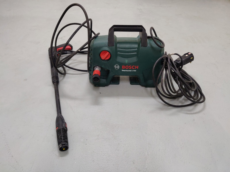 Bosch EasyAquatak 1700  Compact Pressure Washer for sale  