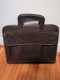 Briefcase/attaché case