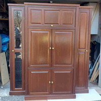 Mahogany TV stand/hutch 