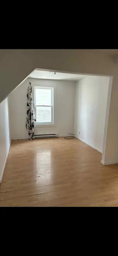 4 1/2 à louer à Shawinigan.