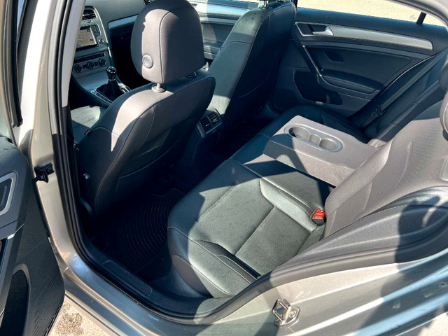 2016 Volkswagen Golf TSI Manual in Cars & Trucks in Calgary - Image 3