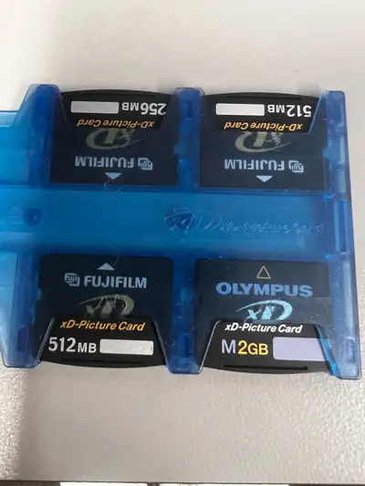 1-2GB 2-512MB 1-256MB All in working order. Selling as a set