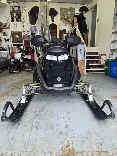 2003 skidoo mxz 800. Complete engine rebuild. CVTECH crank and wiseco pistons. Break in is done. Sle...