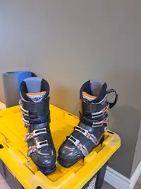 Ski Boots DALBELLO,  Size 27.5 Narrow