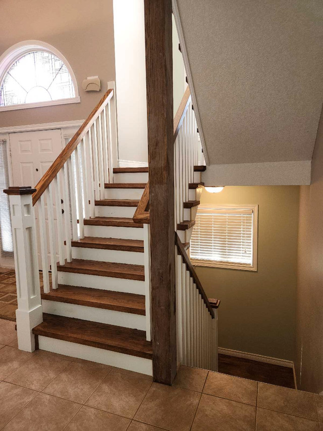 Stairs and railing  in Other in Kitchener / Waterloo - Image 3