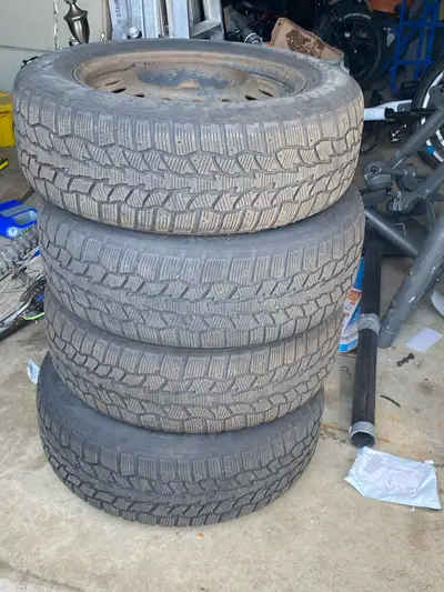 I am selling a set of four Avalanche RT winter tires, size 225/65r17. These tires are mounted on ste...