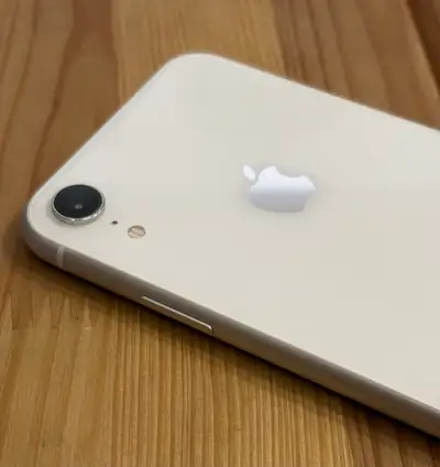 iPhone XR White 64 GB Unlocked, View more