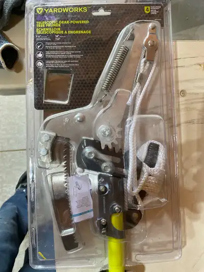 Yardworks Telescopic Gear-Powered Tree Pruner – Brand New in Box, View more