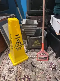 Cleaning equipment 