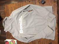 Bench fleece hoodie (Medium)