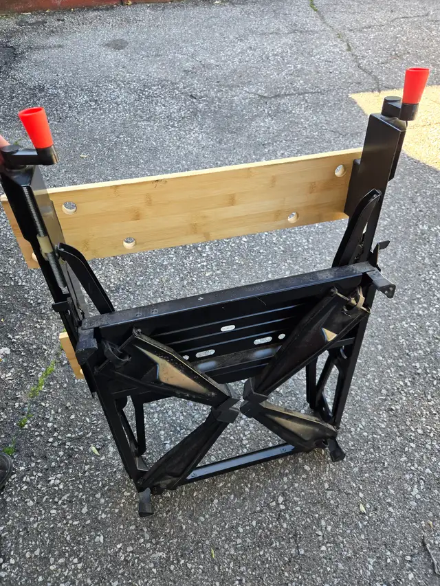 BLACK DECKER Portable Work Bench and Vise in Tool Storage & Benches in City of Toronto - Image 3