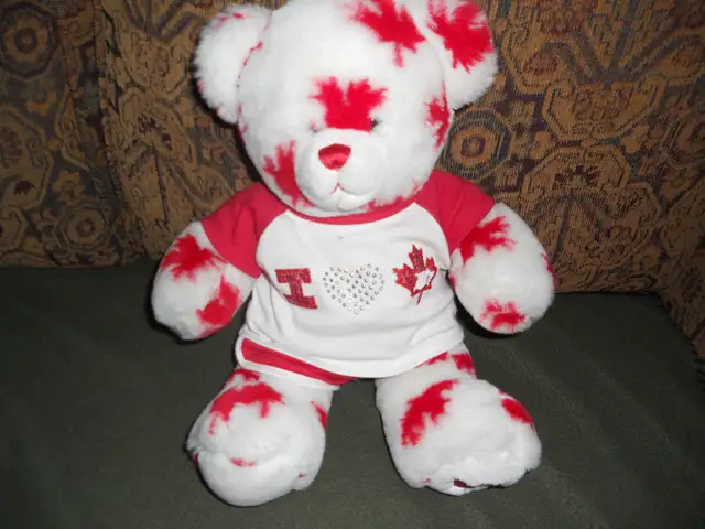 canadian Build a bear plush in Toys & Games in Kitchener / Waterloo - Image 2