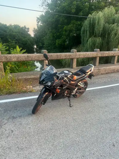 Good beginner bike Should pass safety Only 6000 km $2300 obo