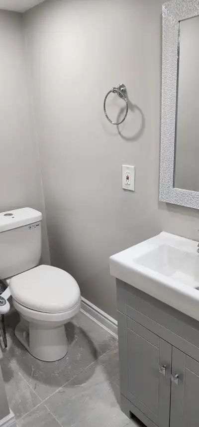 2 BHK basement for rent in mississauga, 4 kmtr from airport