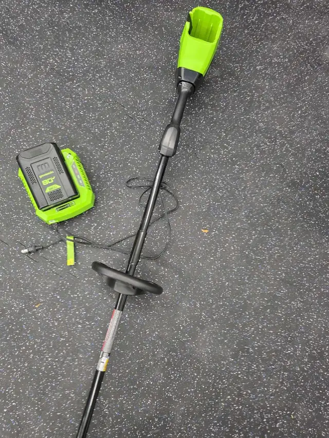 Greenworks Snow Shovel in Snowblowers in London - Image 5