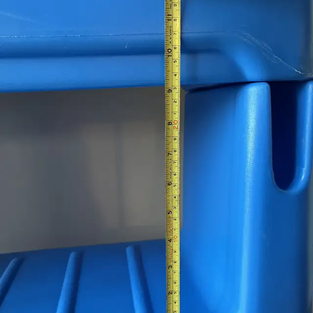 Vintage Fisher-Price children's toy storage/bookshelf in Bookcases & Shelving Units in Ottawa - Image 6