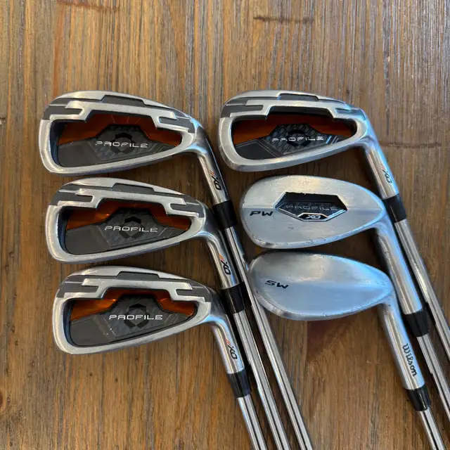 Wilson Profile Teen Irons 6-PW, SW RH in Golf in Guelph - Image 2