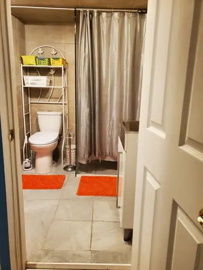 Short or long-term I have room in basement If you are a student from india, there's a discount for y...