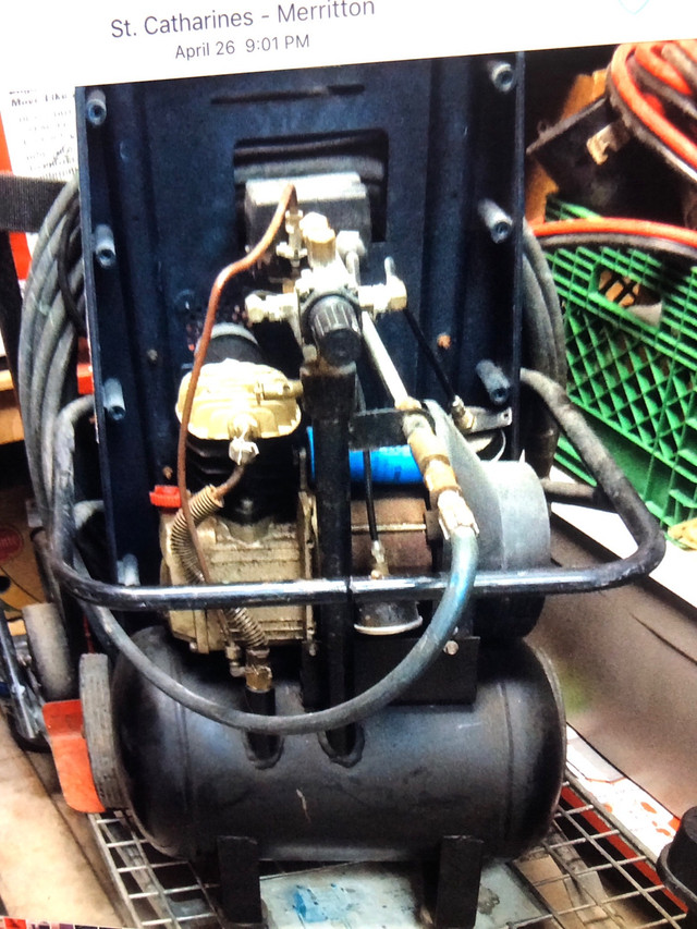 Air Compressor in Other in St. Catharines