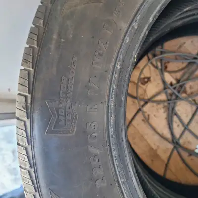 I'm offering 2 used General Altimax RT43 tires, size 225/65R17 102T. These all-season tires provide...