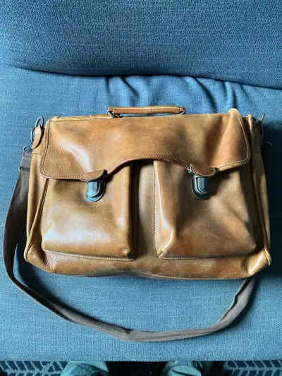 Hello, Selling my roots genuine leather shoulder bag. I have not been using the bag for the last fiv...