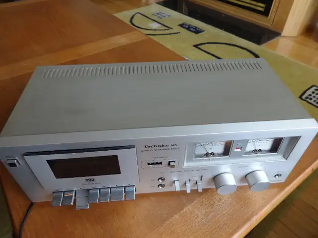Technics RS-M5 Vintage Stereo Cassette Tape Deck(1980-82) in Stereo Systems & Home Theatre in Markham / York Region - Image 6