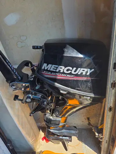 Mercury 8hp, 4 stroke motor for sale. Ran last summer, not used this year. 5 years old, rarely used....