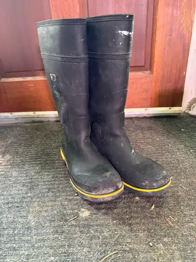 B1 / Steel Toe Rubber Boots / Size 8, View more