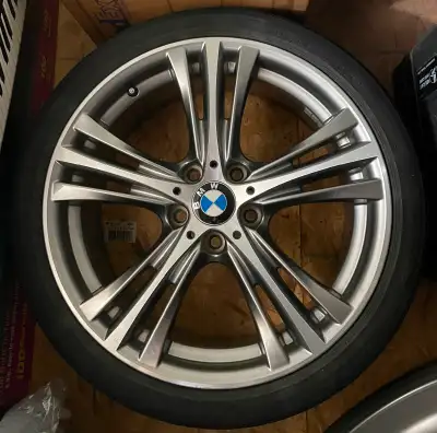 Excellent condition original BMW 4 coupe sports staggered wheels with run flat tires. Front 225/40R1...