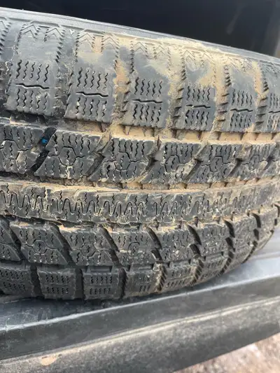 Selling a set of Toyo Observe GSi-5, size P255/55R18. These tires are used but in good condition, 2...