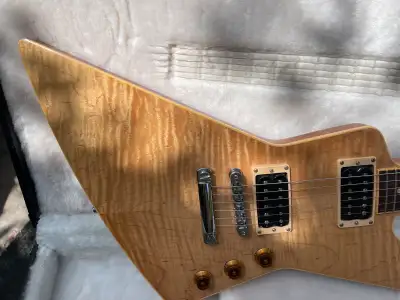 2008 Gibson explorer x natural, View more