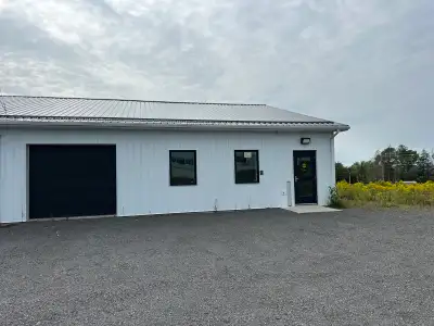 Commercial Space for Lease – 62 Rockwell Drive, Unit 2 Location: 62 Rockwell Drive, Unit 2 Size: App...