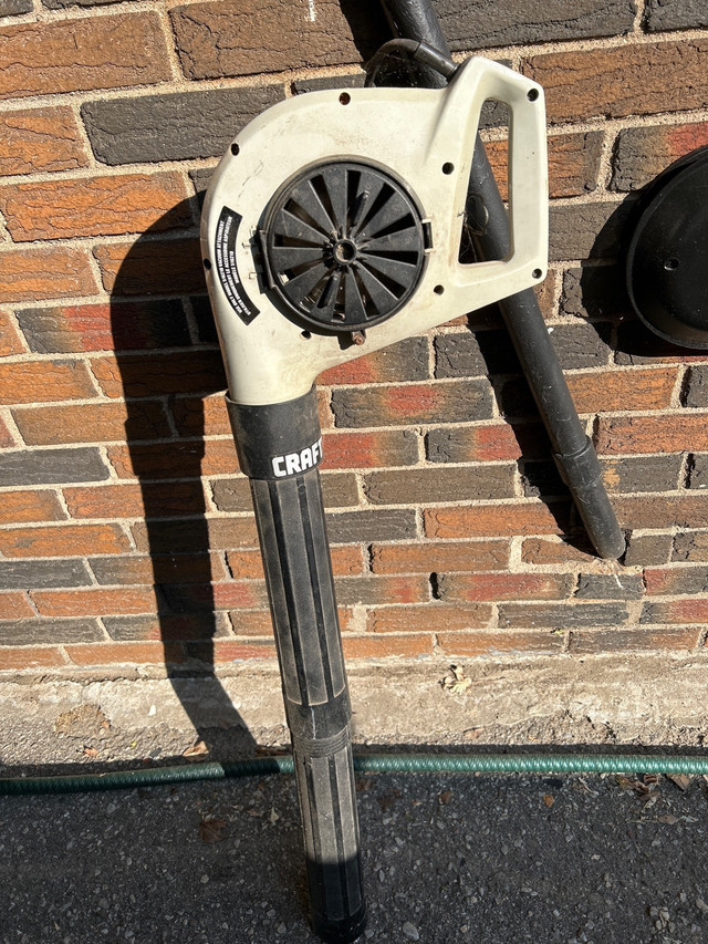 Craftsman Leaf blower in Outdoor Tools & Storage in City of Toronto