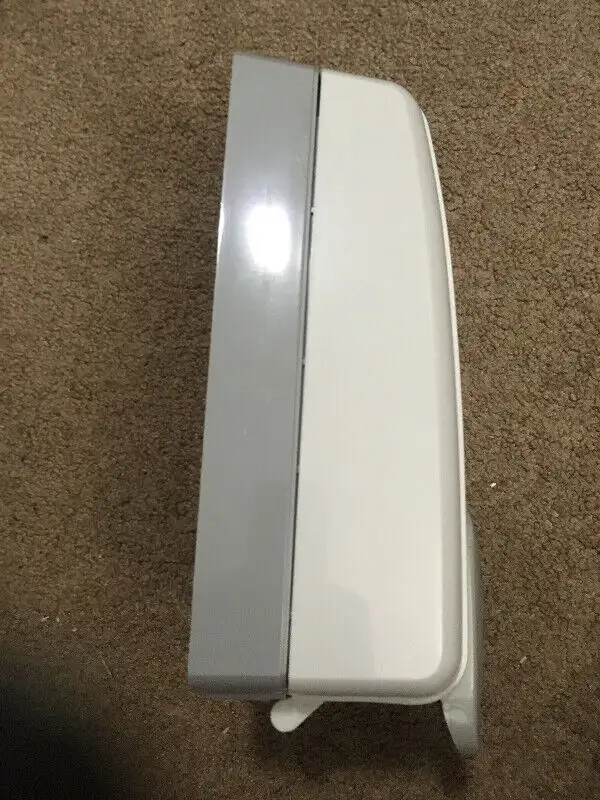 New Purell Instant Hand Sanitizer Dispenser Wall Mountable - in Other in London - Image 6