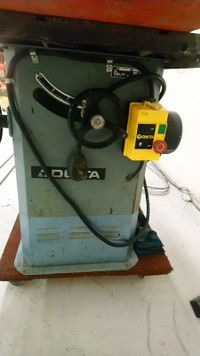 UNISAW Delta table saw