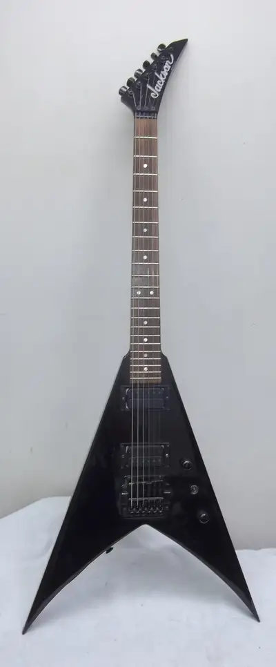 Jackson USA King vee electric guitar w/hardcase, View more