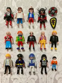 Lot of playmobil characters 