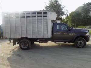 Looking for a livestock stake truck. Something similar to the photo. Must have an aluminum box. Pref...