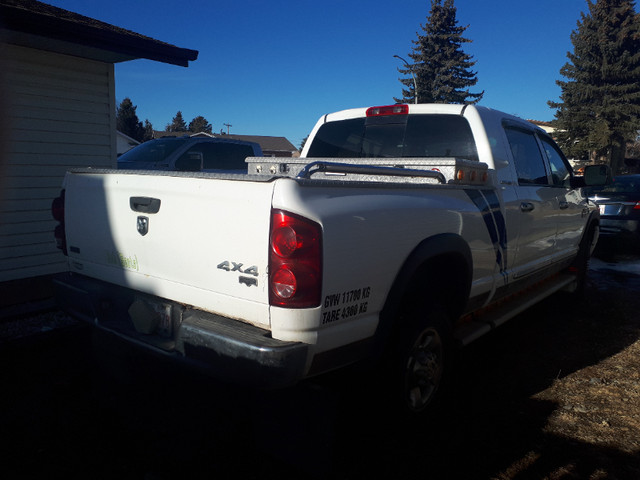 2009 Dodge 3500 4x4  loaded  $ 22000 in Cars & Trucks in Edmonton - Image 2