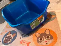 Bac à litière NEUF pour chats + Tapis / Litter catbox