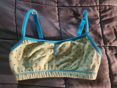 Camisole/soutien-gorge pour enfant. grandeur xs, View more