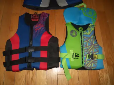 Vestes de flottaison VFI 45$ pour le lot, View more
