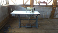 Singer Professional Industrial 20U33 Sewing Machine