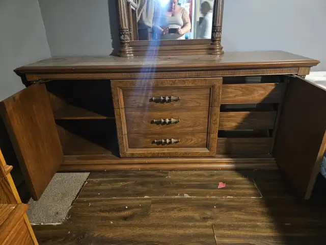 Antique bedroom set in Multi-item in Peterborough - Image 4