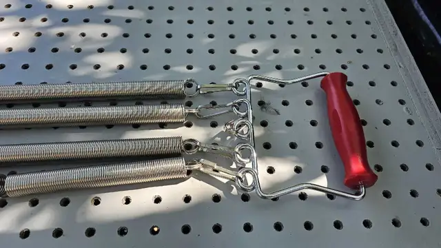 welder spring steel chest expander exercise  in Exercise Equipment in Edmonton - Image 3