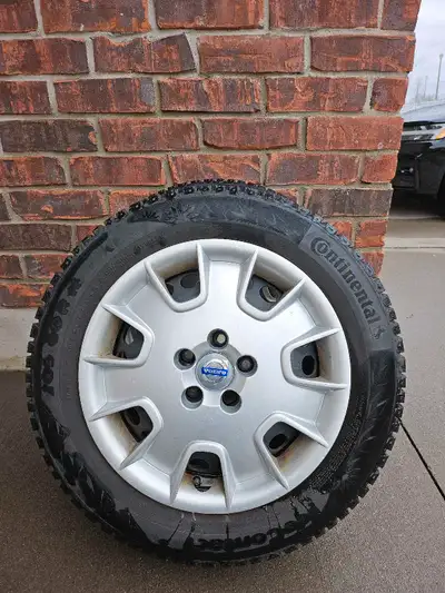 5x108 winter tires, steel rims and Volvo oem hub caps