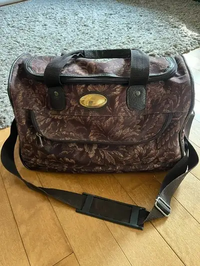 Sac de voyage avec plusieurs pochettes, View more