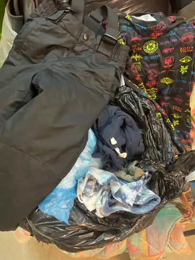 Garbage bag of youth boys clothes , View more