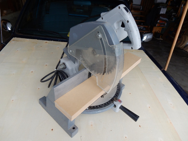 Miter saw in Power Tools in Medicine Hat